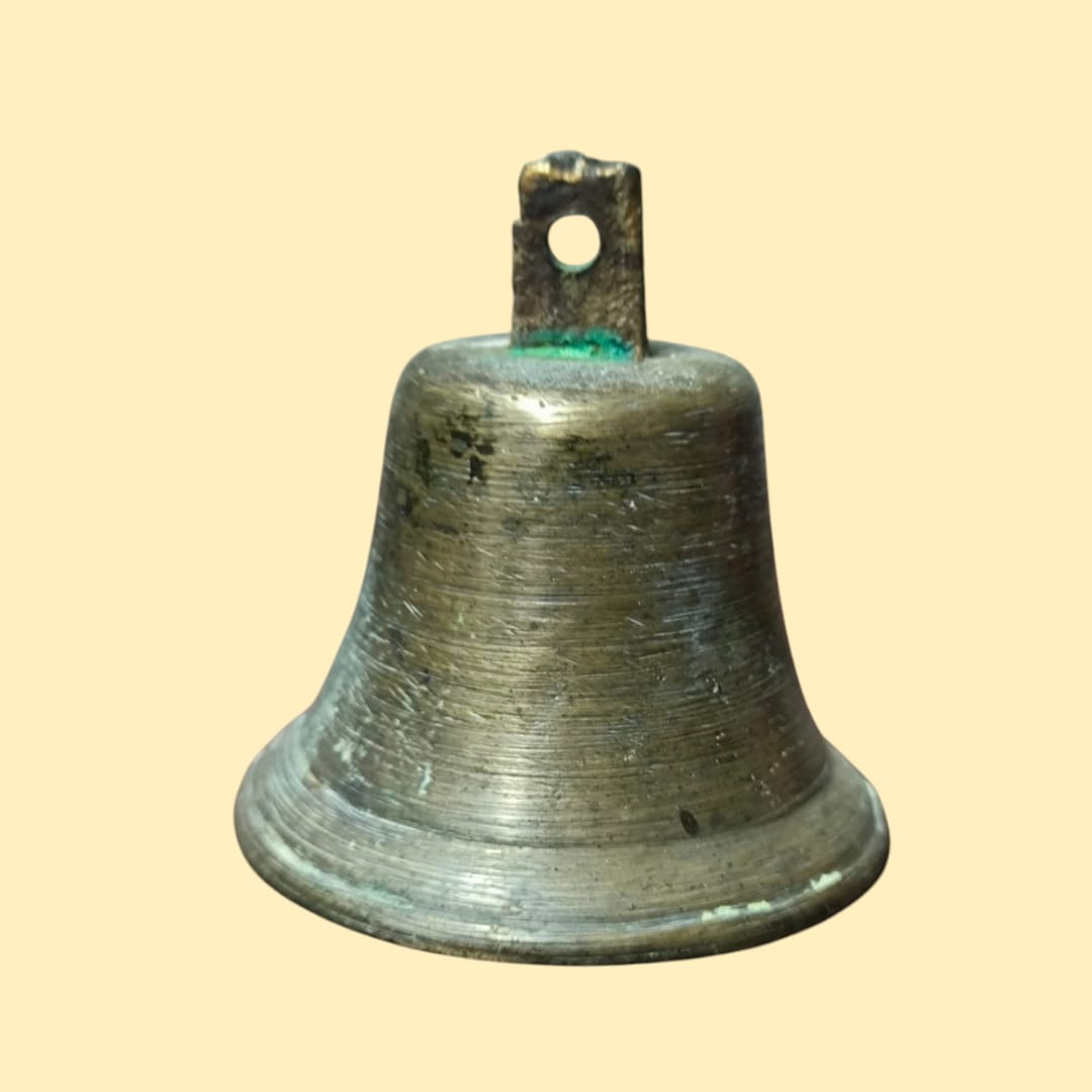 Campana de metal vintage – Elegancia clásica para tu hogar - Cositas Antiguas – La Guadaña, Anticuarios Online en Jerez , vender antigüedades, muebles antiguos