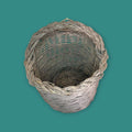 Canasta de mimbre antigua hecha con baritas de olivo - Cositas Antiguas – La Guadaña, Anticuarios Online en Jerez , vender antigüedades, muebles antiguos