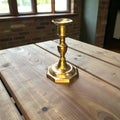 Candelabro de metal dorado clásico para vela tradicional - Cositas Antiguas – La Guadaña, Anticuarios Online en Jerez , vender antigüedades, muebles antiguos