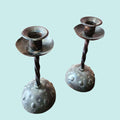 Candeleros de forja antigua con diseño martillado - Cositas Antiguas – La Guadaña, Anticuarios Online en Jerez , vender antigüedades, muebles antiguos