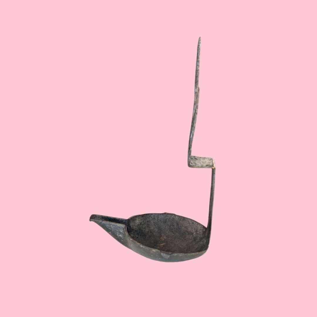 Candil antiguo de hierro forjado – pieza única artesanal - Cositas Antiguas – La Guadaña, Anticuarios Online en Jerez , vender antigüedades, muebles antiguos