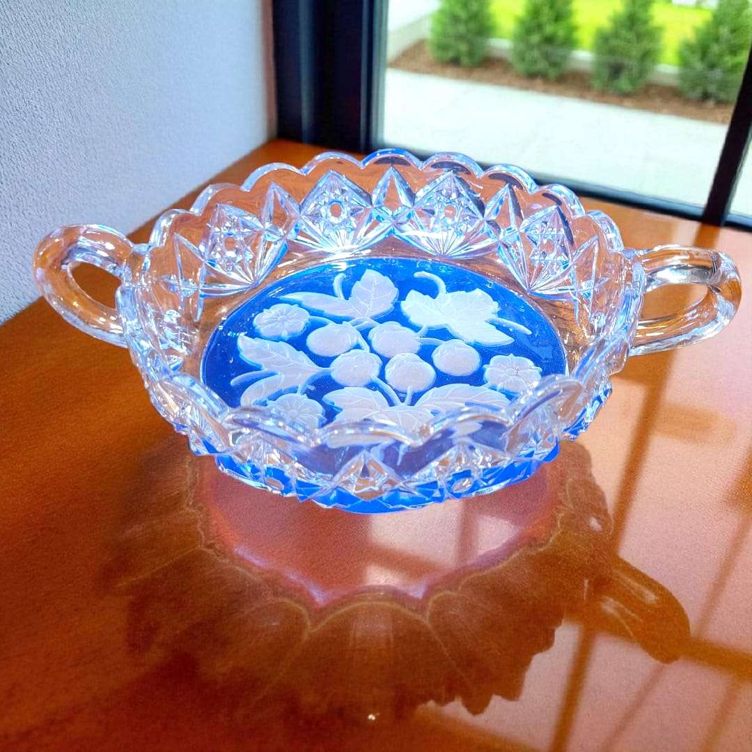 Juego de compoteras de cristal azul con motivo floral - Cositas Antiguas – La Guadaña, Anticuarios Online en Jerez , vender antigüedades, muebles antiguos