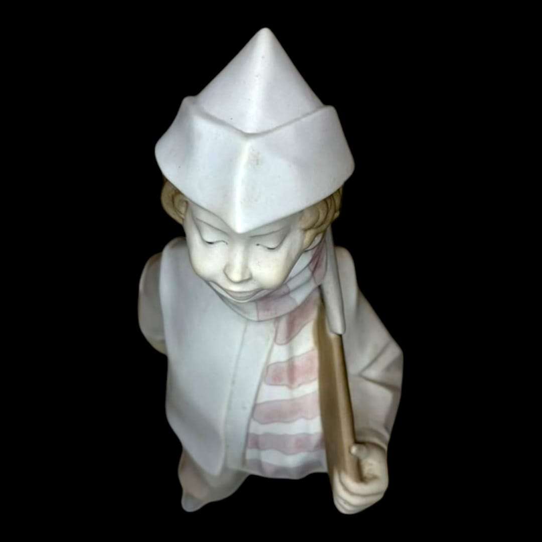Figura biscuit de porcelana cazador | Pieza antigua - Cositas Antiguas – La Guadaña, Anticuarios Online en Jerez , vender antigüedades, muebles antiguos