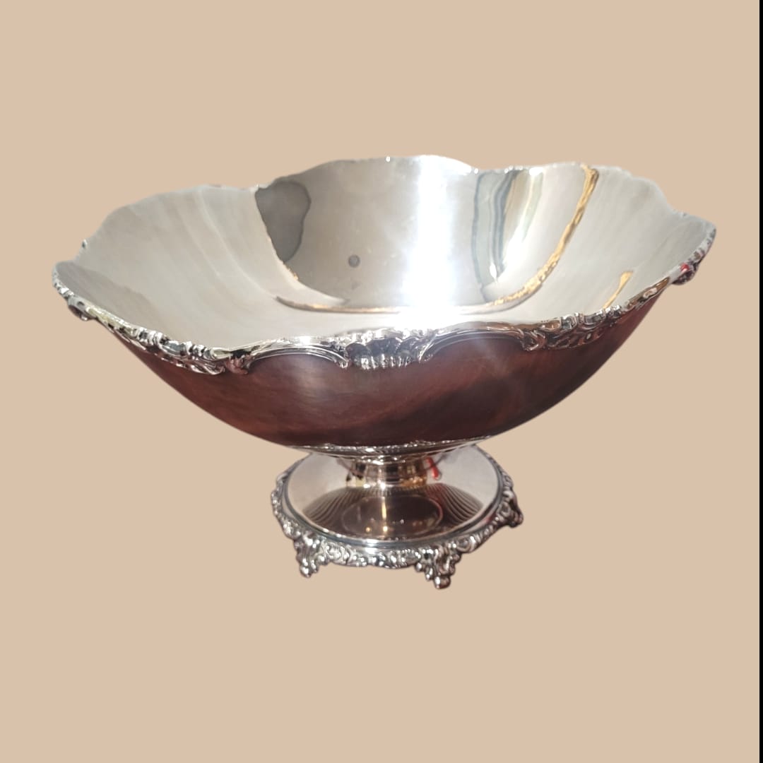 Centro de mesa de metal plateado, elegante y refinado diseño - Cositas Antiguas – La Guadaña, Anticuarios Online en Jerez , vender antigüedades, muebles antiguos