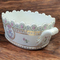 Centro de mesa de porcelana pintado a mano y firmado - Cositas Antiguas – La Guadaña, Anticuarios Online en Jerez , vender antigüedades, muebles antiguos