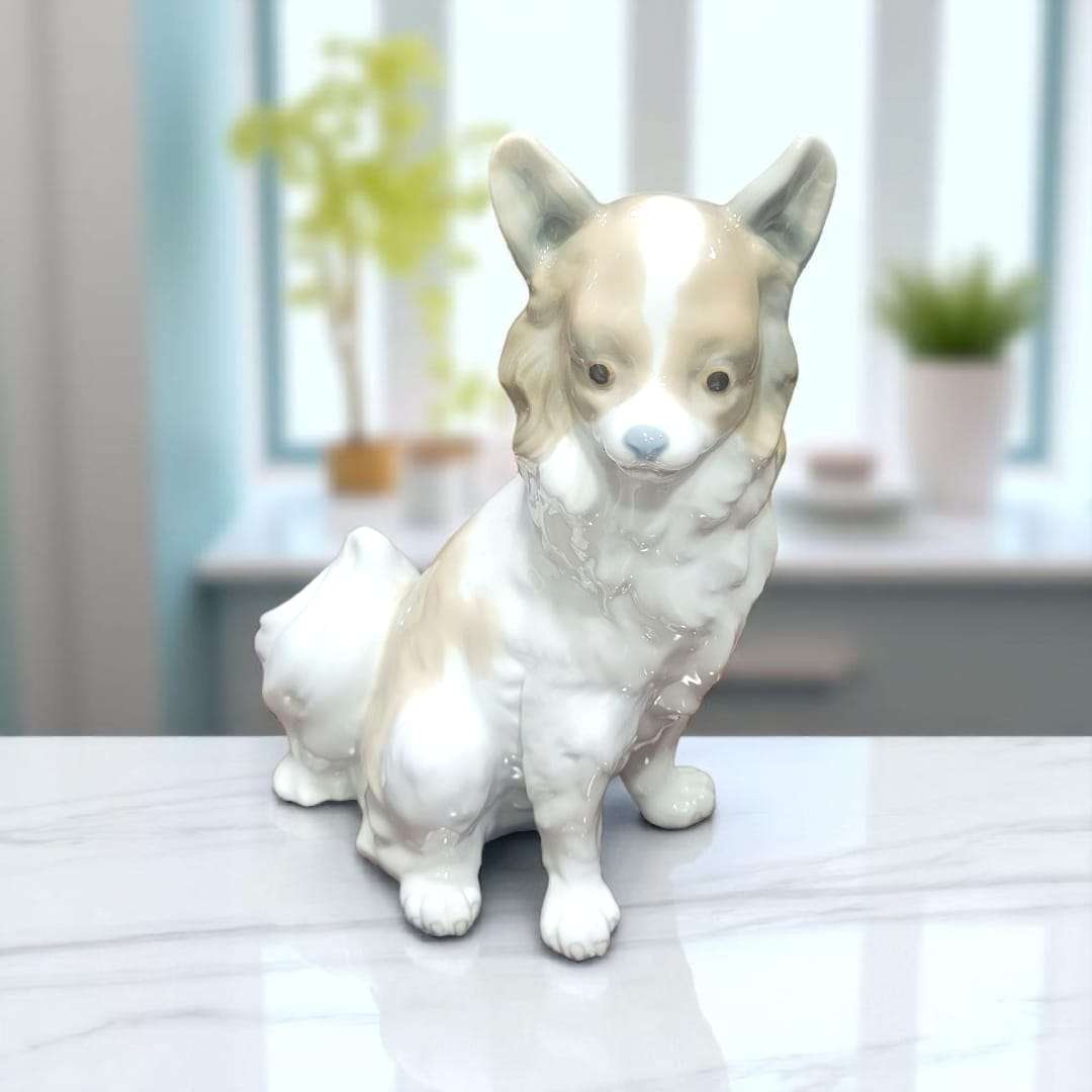 Perro Chihuahua Papillon de NAO Lladró | Año 1970 - Cositas Antiguas – La Guadaña, Anticuarios Online en Jerez , vender antigüedades, muebles antiguos