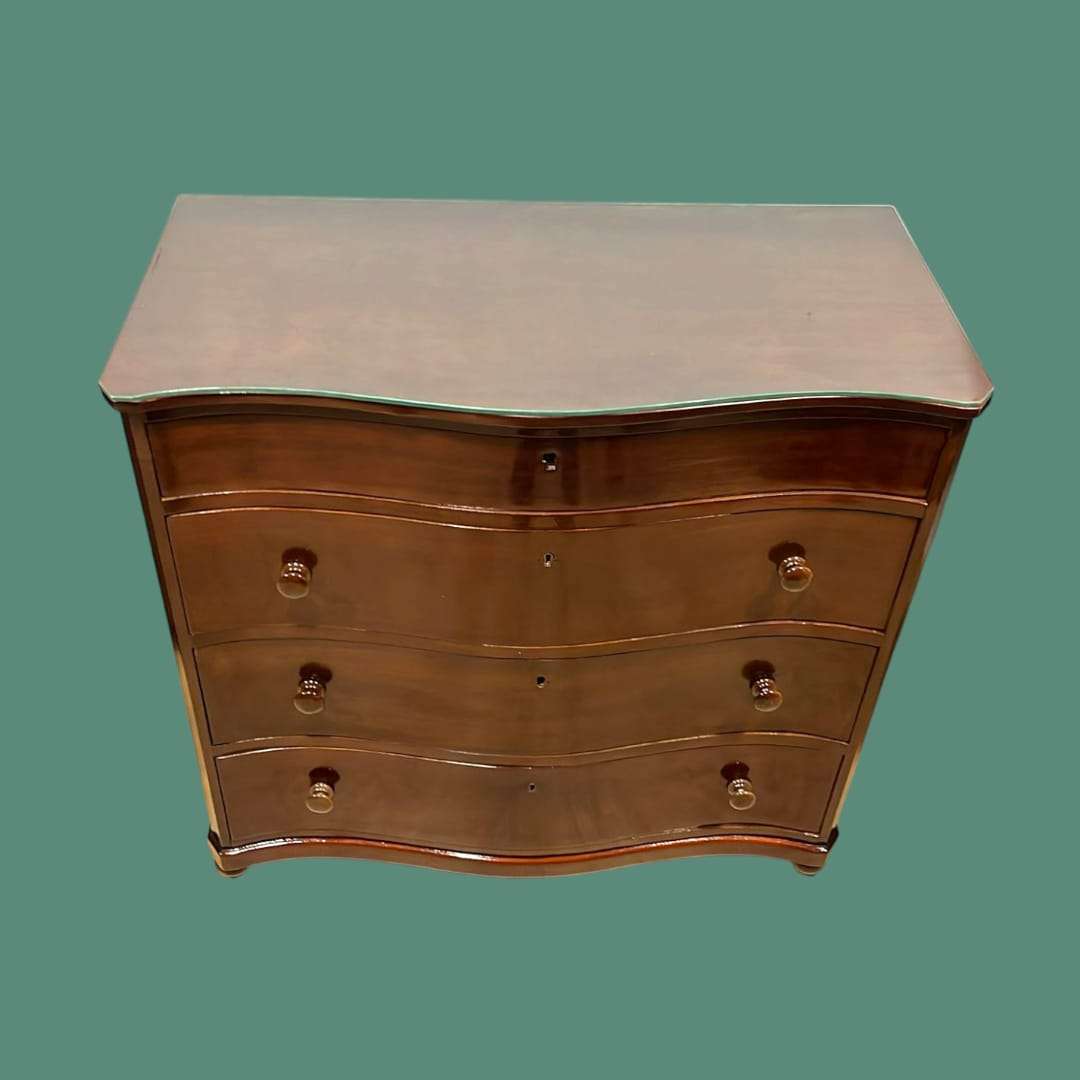 Cómoda de caoba con tapa de cristal y tres cajones - Cositas Antiguas – La Guadaña, Anticuarios Online en Jerez , vender antigüedades, muebles antiguos