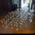 Cristaleria antigua completa para 8 comensales con licorera - Cositas Antiguas – La Guadaña, Anticuarios Online en Jerez , vender antigüedades, muebles antiguos