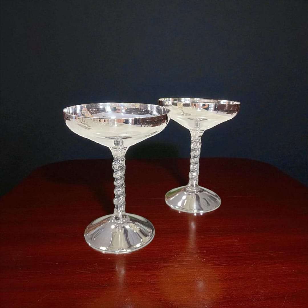 Copas de metal plateado antiguas, elegantes y únicas. - Cositas Antiguas – La Guadaña, Anticuarios Online en Jerez , vender antigüedades, muebles antiguos