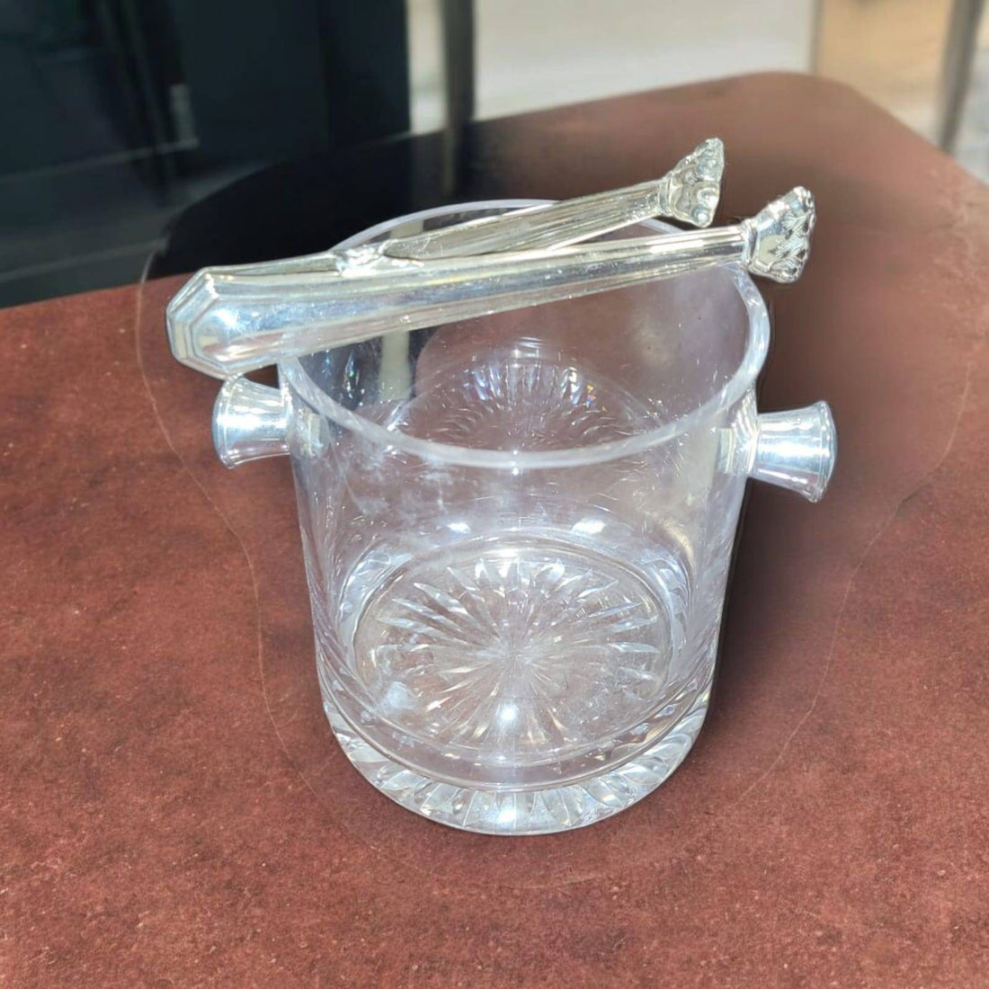 Cubitera de cristal tallado – Estilo y utilidad para tu bar - Cositas Antiguas – La Guadaña, Anticuarios Online en Jerez , vender antigüedades, muebles antiguos
