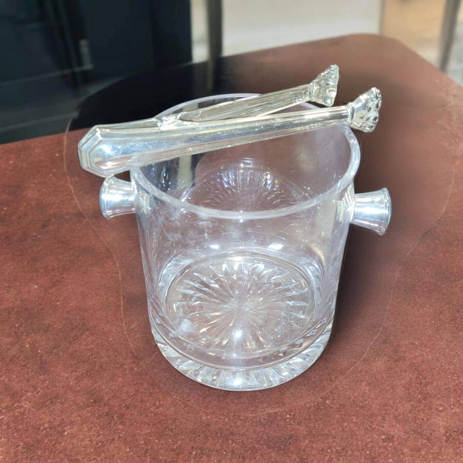 Cubitera de cristal tallado – Estilo y utilidad para tu bar - Cositas Antiguas – La Guadaña, Anticuarios Online en Jerez , vender antigüedades, muebles antiguos