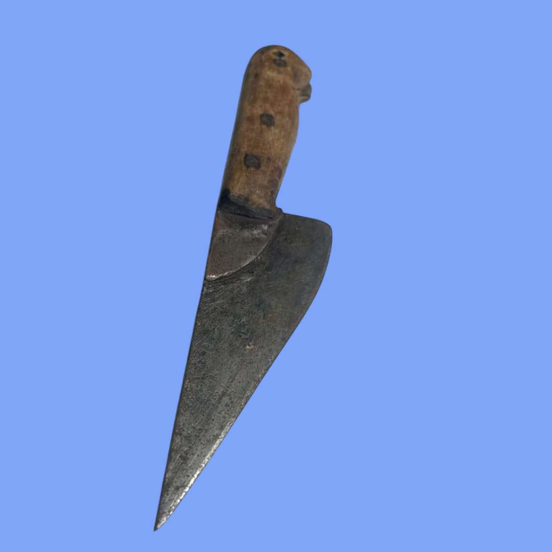 Cuchillo de carnicero antiguo | Pieza única de colección - Cositas Antiguas – La Guadaña, Anticuarios Online en Jerez , vender antigüedades, muebles antiguos