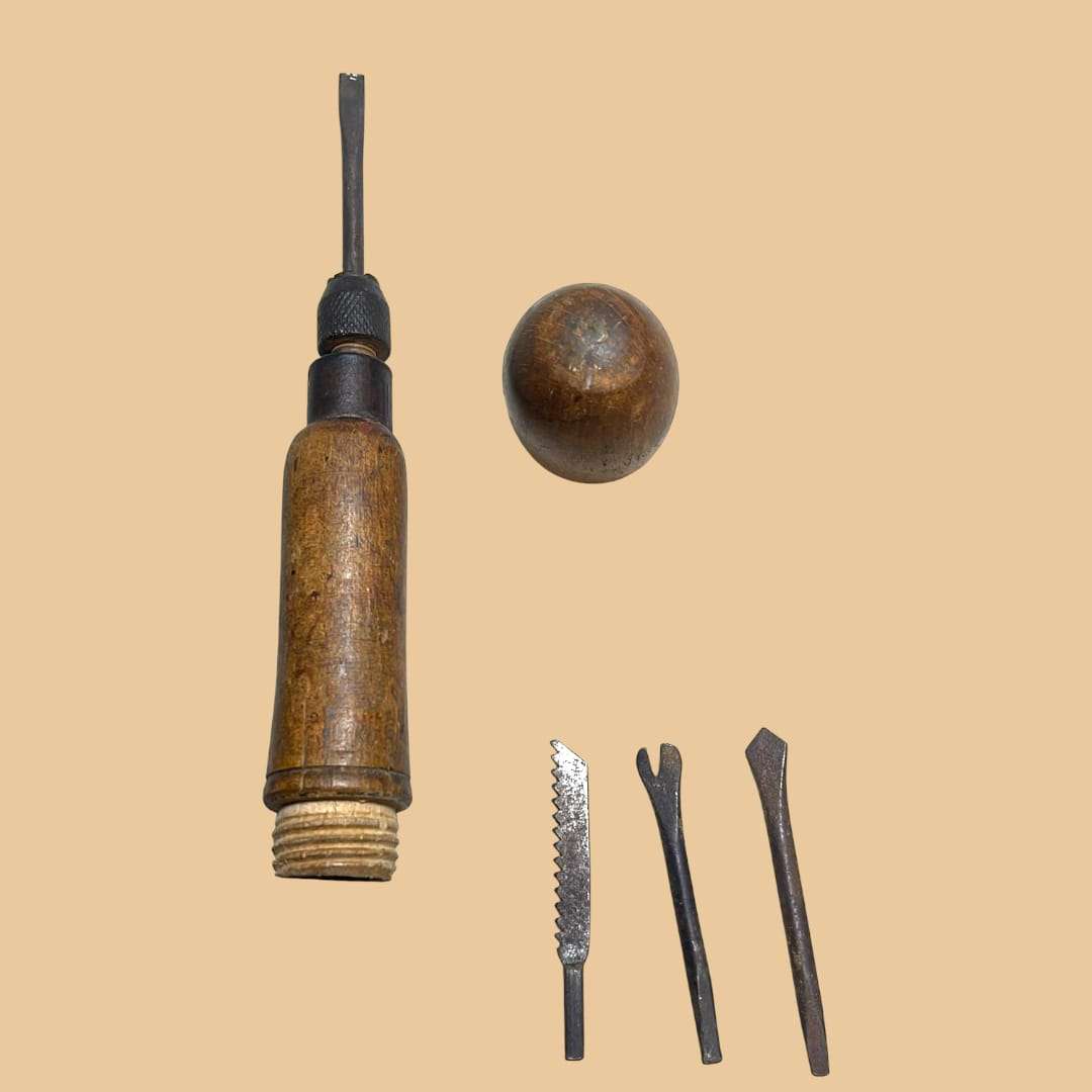 Destornillador desmontable antiguo – herramienta única - Cositas Antiguas – La Guadaña, Anticuarios Online en Jerez , vender antigüedades, muebles antiguos