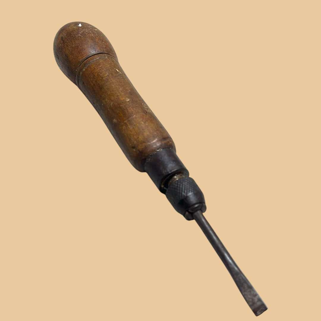 Destornillador desmontable antiguo – herramienta única - Cositas Antiguas – La Guadaña, Anticuarios Online en Jerez , vender antigüedades, muebles antiguos