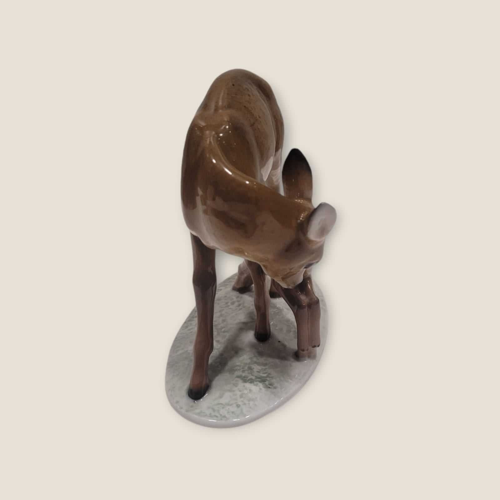 Figura de Porcelana Rosenthal Cierva y Cría – Elegancia - Cositas Antiguas – La Guadaña, Anticuarios Online en Jerez , vender antigüedades, muebles antiguos