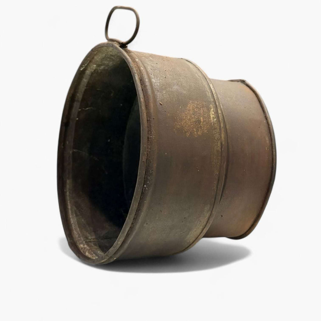 Embudo antiguo bodeguero de hierro | Pieza rústica única - Cositas Antiguas – La Guadaña, Anticuarios Online en Jerez , vender antigüedades, muebles antiguos
