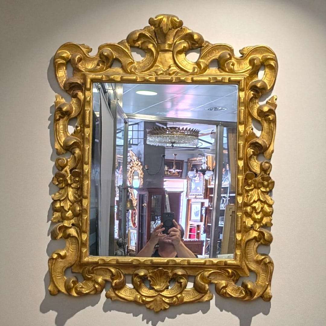 Espejo dorado isabelino del siglo XIX con talla en madera - Cositas Antiguas – La Guadaña, Anticuarios Online en Jerez , vender antigüedades, muebles antiguos