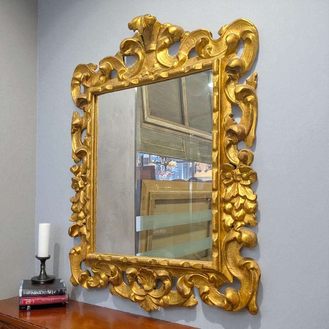 Espejo dorado isabelino del siglo XIX con talla en madera - Cositas Antiguas – La Guadaña, Anticuarios Online en Jerez , vender antigüedades, muebles antiguos