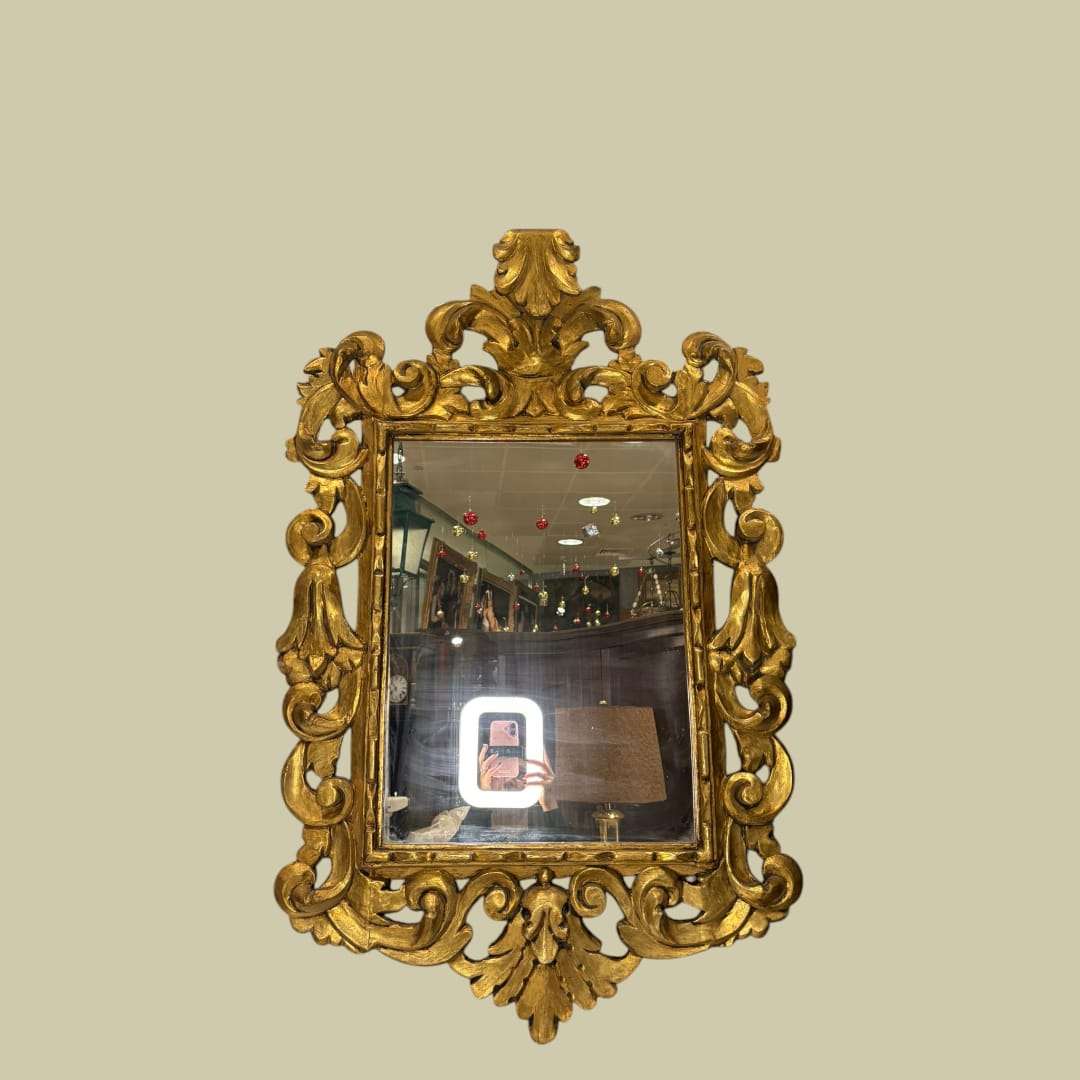 Espejo cornucopia dorado estilo rococó | Elegancia clásica - Cositas Antiguas – La Guadaña, Anticuarios Online en Jerez , vender antigüedades, muebles antiguos