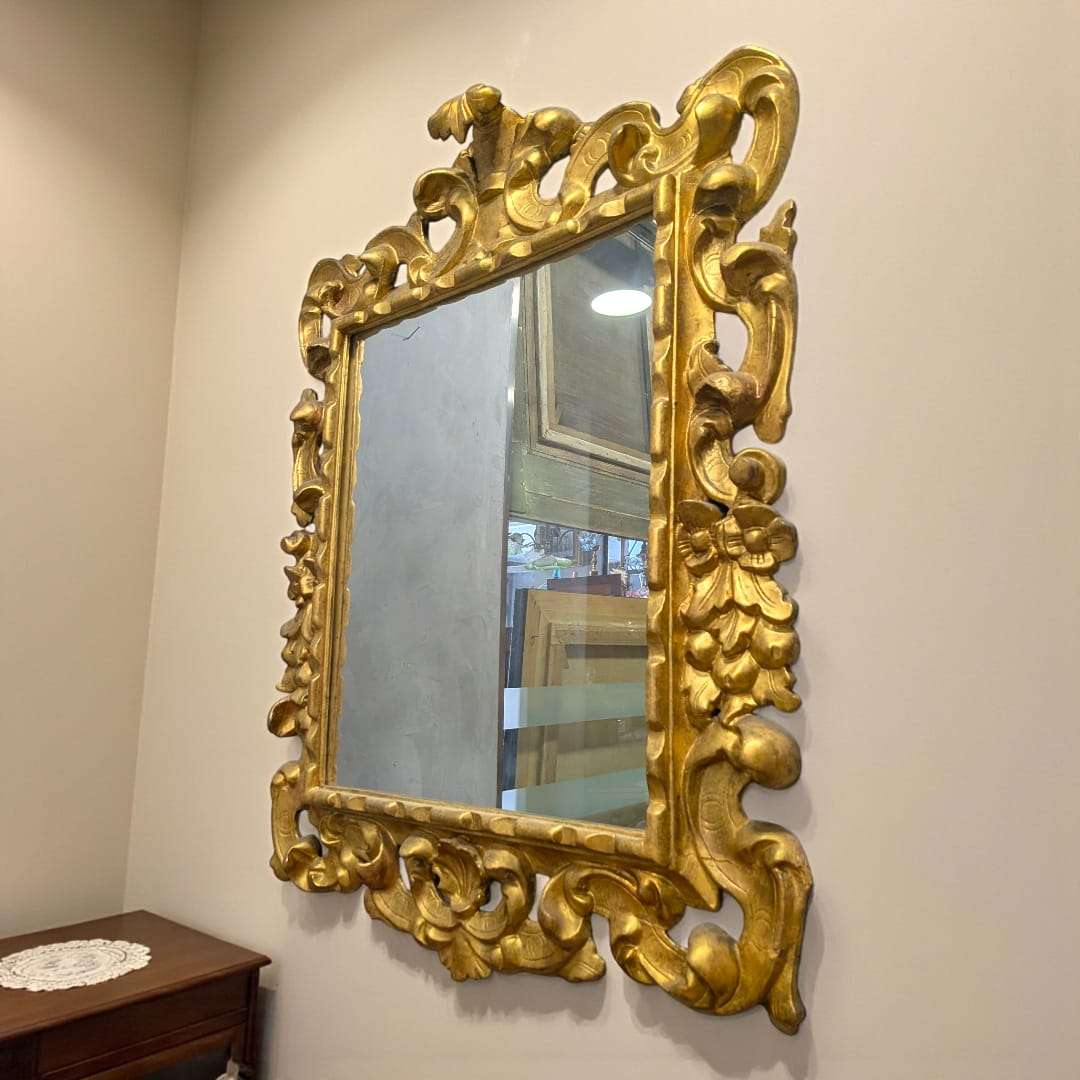 Espejo dorado isabelino del siglo XIX con talla en madera - Cositas Antiguas – La Guadaña, Anticuarios Online en Jerez , vender antigüedades, muebles antiguos