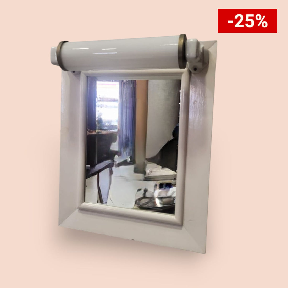 Espejo de Baño con Aplique de Cristal Blanco y Porcelana - Cositas Antiguas – La Guadaña, Anticuarios Online en Jerez , vender antigüedades, muebles antiguos