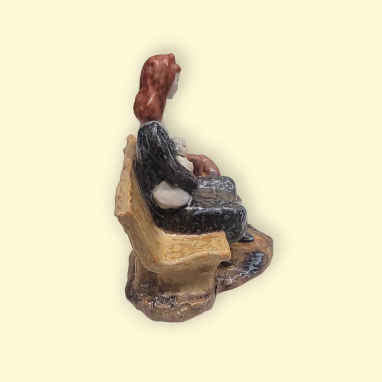 Figura de Porcelana Valenciana Nalda: Arte y Ternura - Cositas Antiguas – La Guadaña, Anticuarios Online en Jerez , vender antigüedades, muebles antiguos
