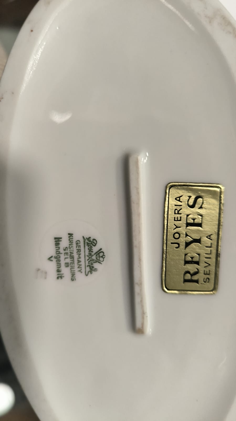 Figura de Porcelana Rosenthal Cierva y Cría – Elegancia - Cositas Antiguas – La Guadaña, Anticuarios Online en Jerez , vender antigüedades, muebles antiguos