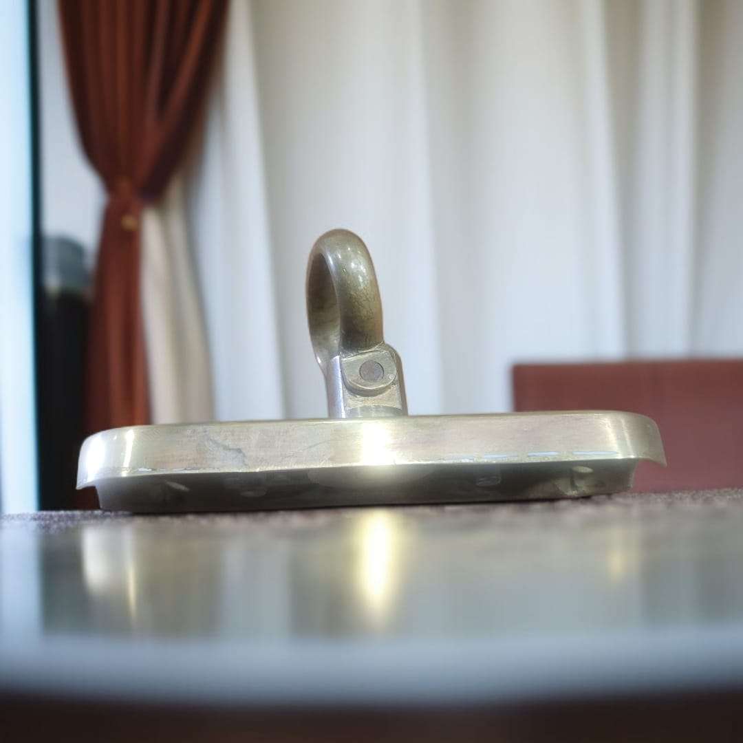 Falleba antigua de metal dorado – Seguridad con encanto - Cositas Antiguas – La Guadaña, Anticuarios Online en Jerez , vender antigüedades, muebles antiguos