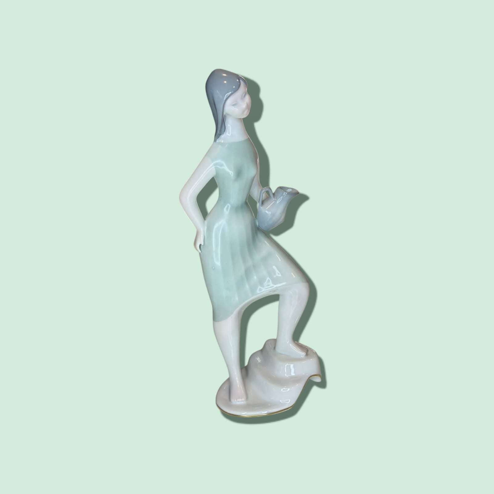 Figura Santa Clara | Porcelana española coleccionable - Cositas Antiguas – La Guadaña, Anticuarios Online en Jerez , vender antigüedades, muebles antiguos