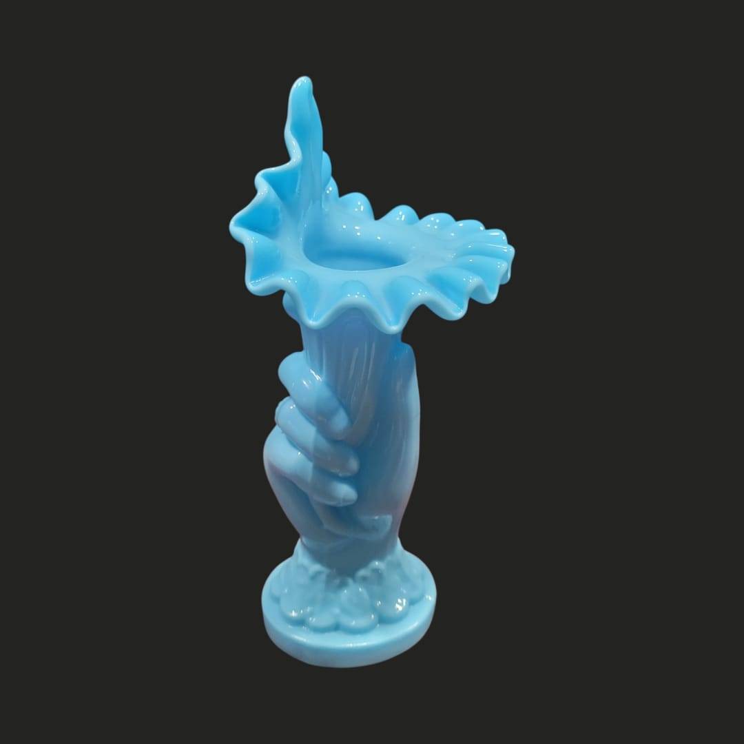 Florero de mano de opalina azul vintage de los años 60 - Cositas Antiguas – La Guadaña, Anticuarios Online en Jerez , vender antigüedades, muebles antiguos