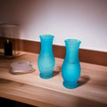 Floreros de cristal celeste | Elegancia única para tu hogar - Cositas Antiguas – La Guadaña, Anticuarios Online en Jerez , vender antigüedades, muebles antiguos