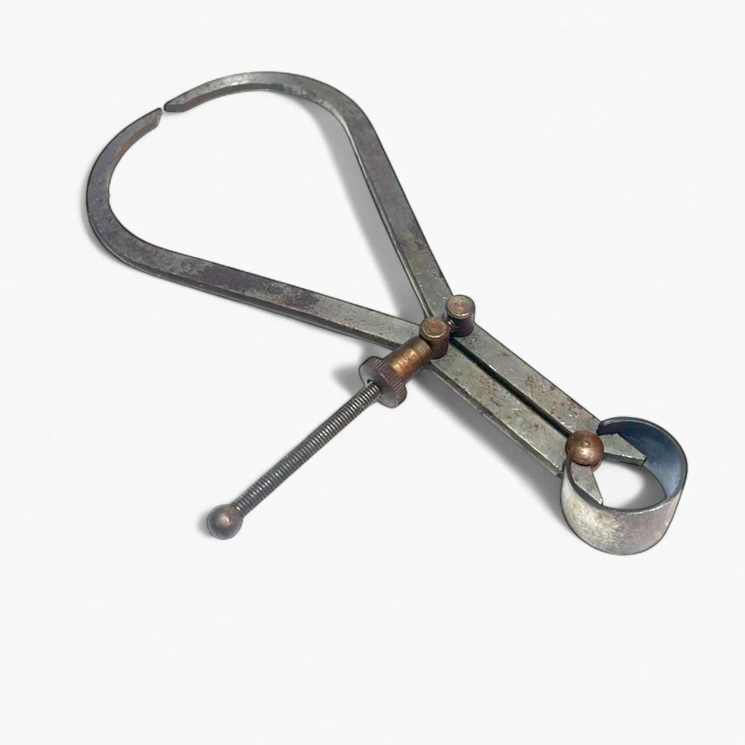 Galga / Calibrador antiguo de metal – Precisión y vintage - Cositas Antiguas – La Guadaña, Anticuarios Online en Jerez , vender antigüedades, muebles antiguos