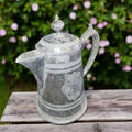 Jarra de Estaño de Peltre grabada con tapa vintage - Cositas Antiguas – La Guadaña, Anticuarios Online en Jerez , vender antigüedades, muebles antiguos