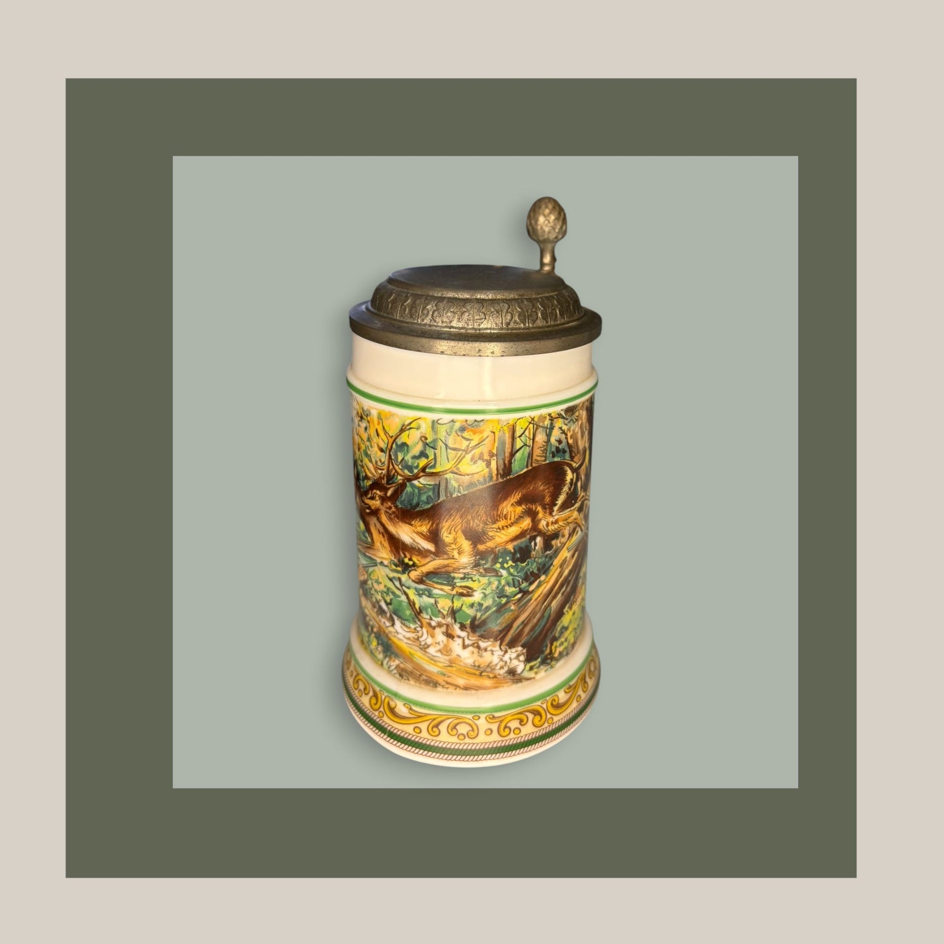 Jarra de cerveza alemana antigua de porcelana con tapa - Cositas Antiguas – La Guadaña, Anticuarios Online en Jerez , vender antigüedades, muebles antiguos