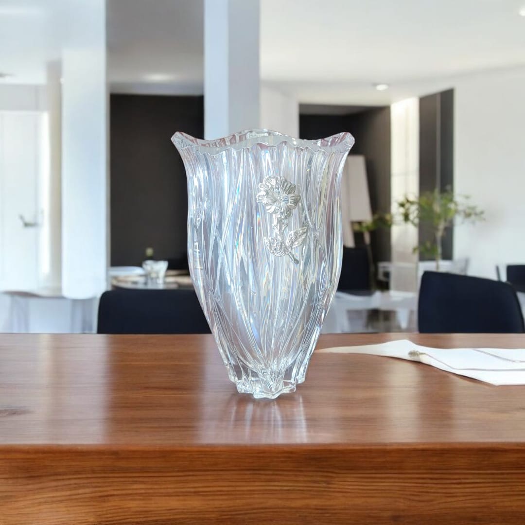 Jarrón de cristal tallado DARO con flor de plata de ley - Cositas Antiguas – La Guadaña, Anticuarios Online en Jerez , vender antigüedades, muebles antiguos