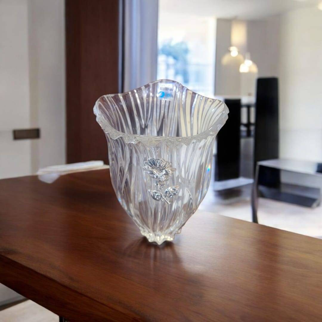 Jarrón de cristal tallado DARO con flor de plata de ley - Cositas Antiguas – La Guadaña, Anticuarios Online en Jerez , vender antigüedades, muebles antiguos