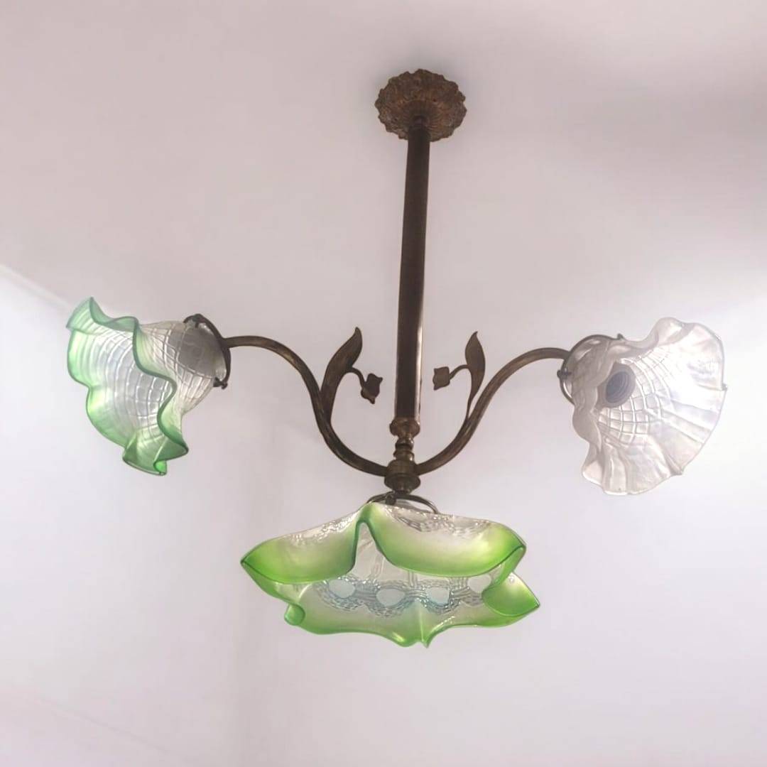 Lampara de techo vintage con 4 tulipas de cristal - Cositas Antiguas – La Guadaña, Anticuarios Online en Jerez , vender antigüedades, muebles antiguos