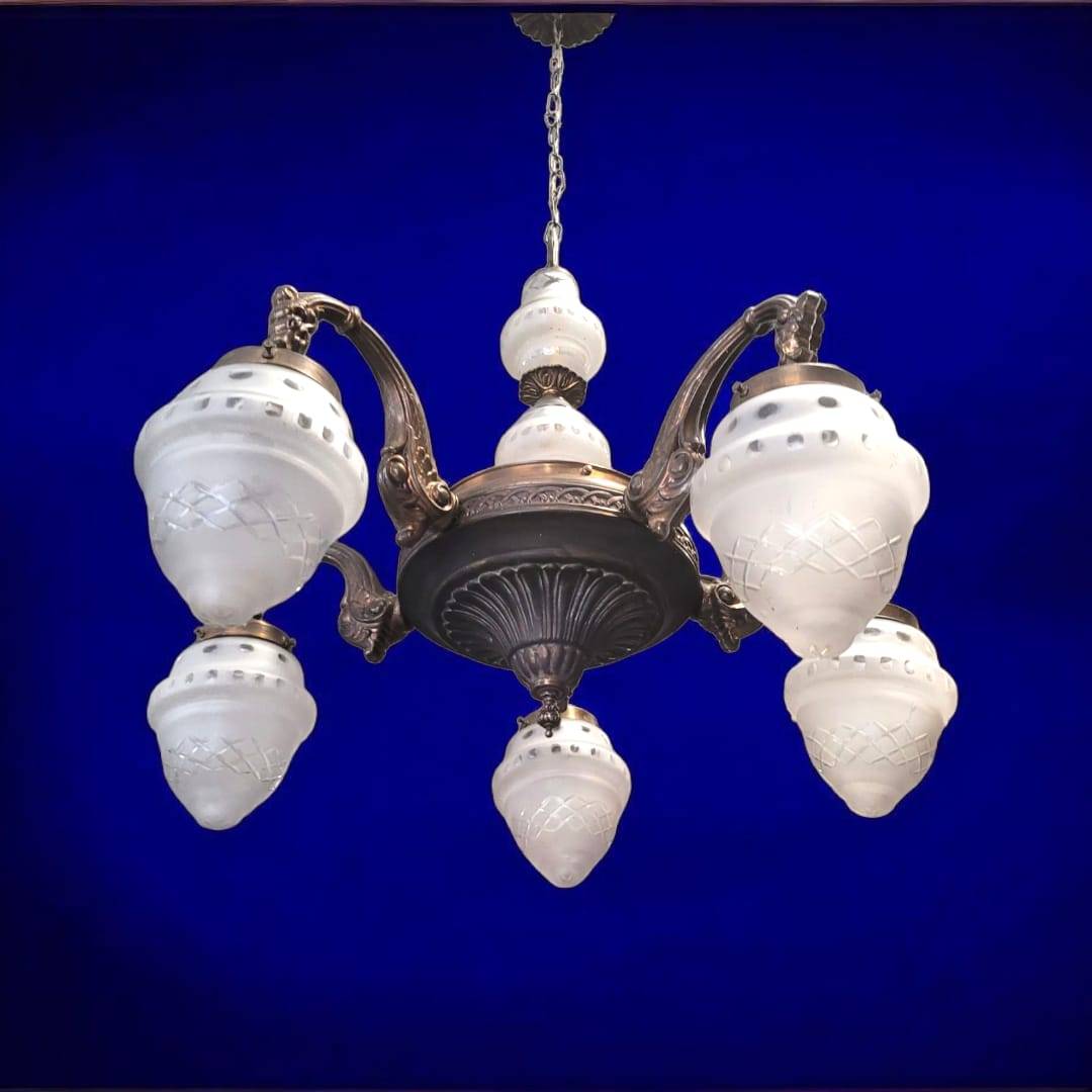 Lámpara antigua de 5 brazos con cabezales de cristal - Cositas Antiguas – La Guadaña, Anticuarios Online en Jerez , vender antigüedades, muebles antiguos