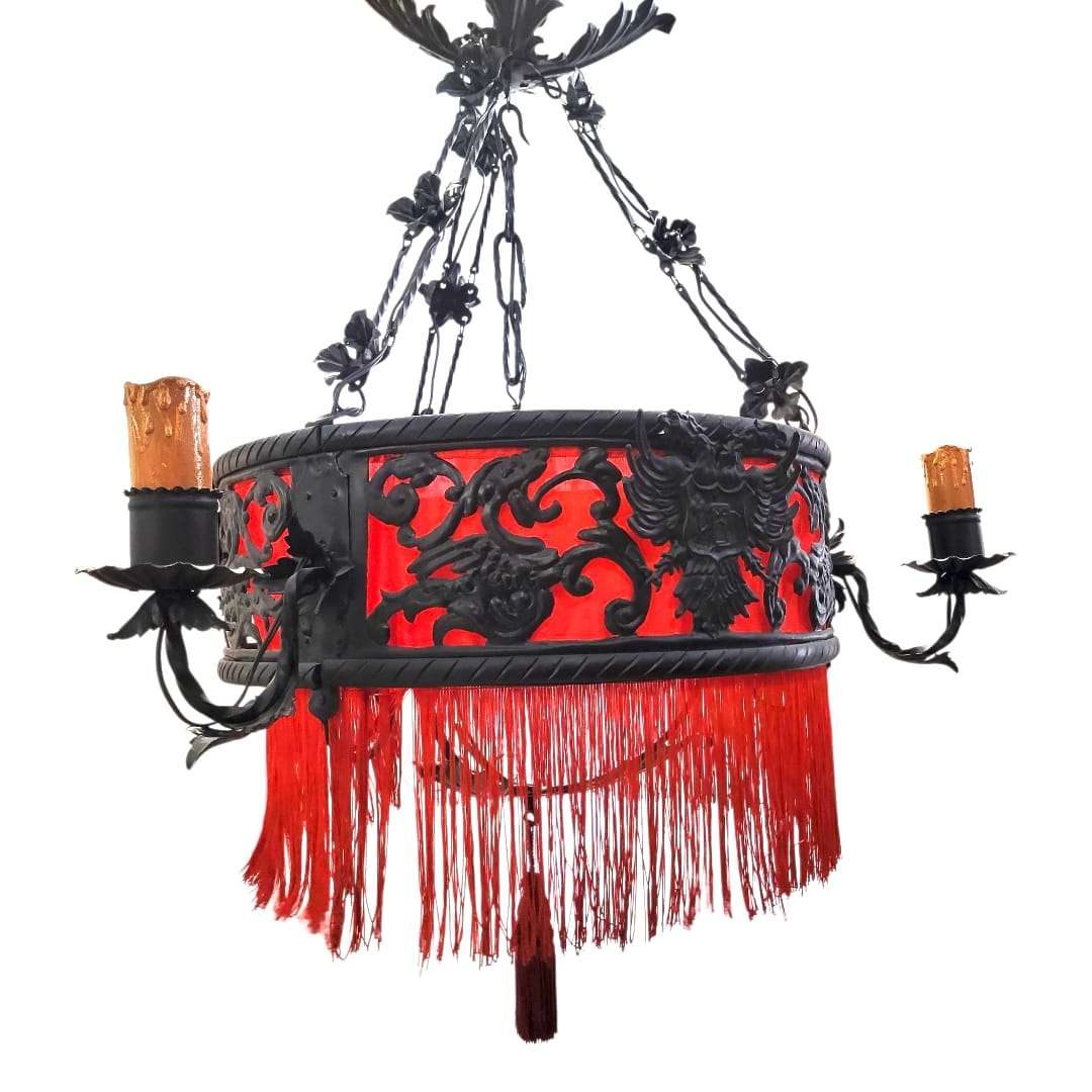 Lámpara antigua de forja estilo medieval | Cositas Antiguas - Cositas Antiguas – La Guadaña, Anticuarios Online en Jerez , vender antigüedades, muebles antiguos