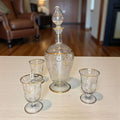 Licorera antigua con copas en cristal decorado a mano - Cositas Antiguas – La Guadaña, Anticuarios Online en Jerez , vender antigüedades, muebles antiguos