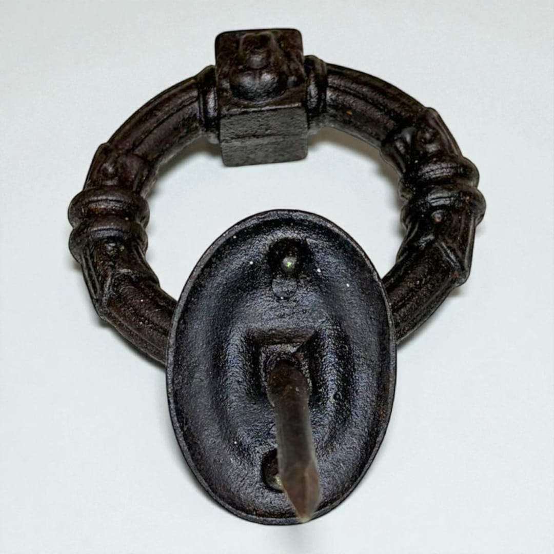 Aldaba de Argolla Siglo XVIII en Hierro Forjado Auténtico - Cositas Antiguas – La Guadaña, Anticuarios Online en Jerez , vender antigüedades, muebles antiguos