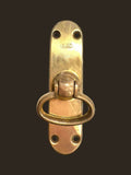 Pestillo de ventaja de metal dorado antiguo original - Cositas Antiguas – La Guadaña, Anticuarios Online en Jerez , vender antigüedades, muebles antiguos