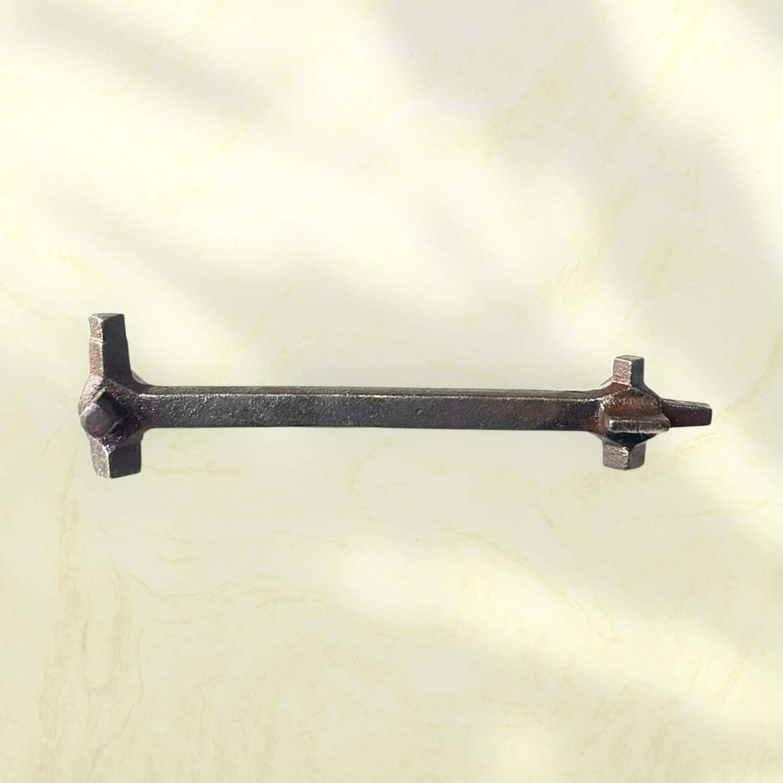 Llave Ken Tool G14 para tapones cuadrados de drenaje - Cositas Antiguas – La Guadaña, Anticuarios Online en Jerez , vender antigüedades, muebles antiguos