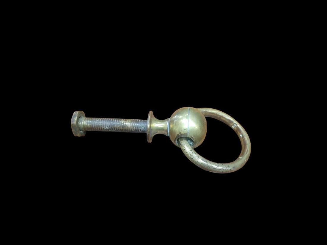 Argolla tirador de puerta antigua de bronce única - Cositas Antiguas – La Guadaña, Anticuarios Online en Jerez , vender antigüedades, muebles antiguos