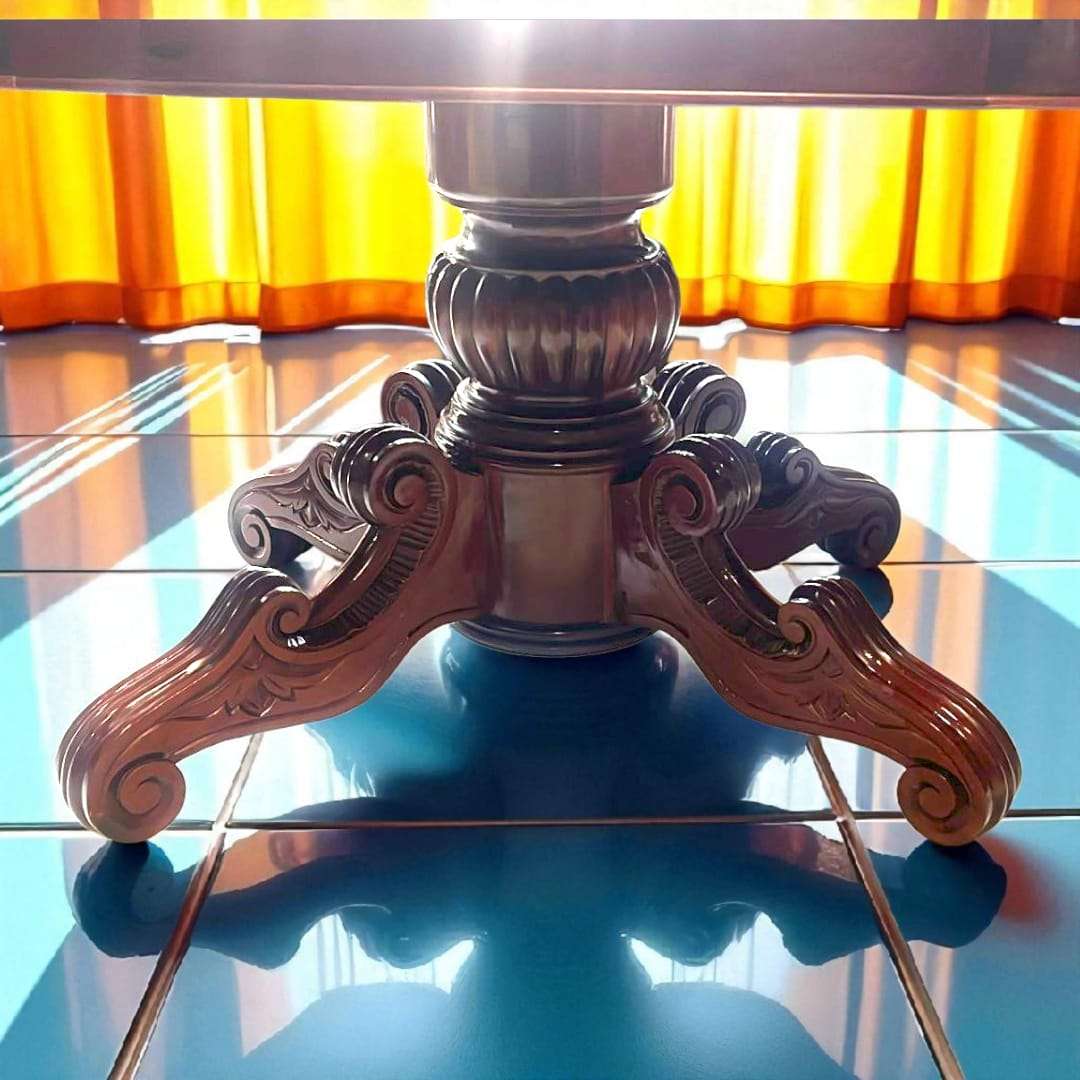 Mesa comedor de caoba antigua con patas talladas a mano - Cositas Antiguas – La Guadaña, Anticuarios Online en Jerez , vender antigüedades, muebles antiguos