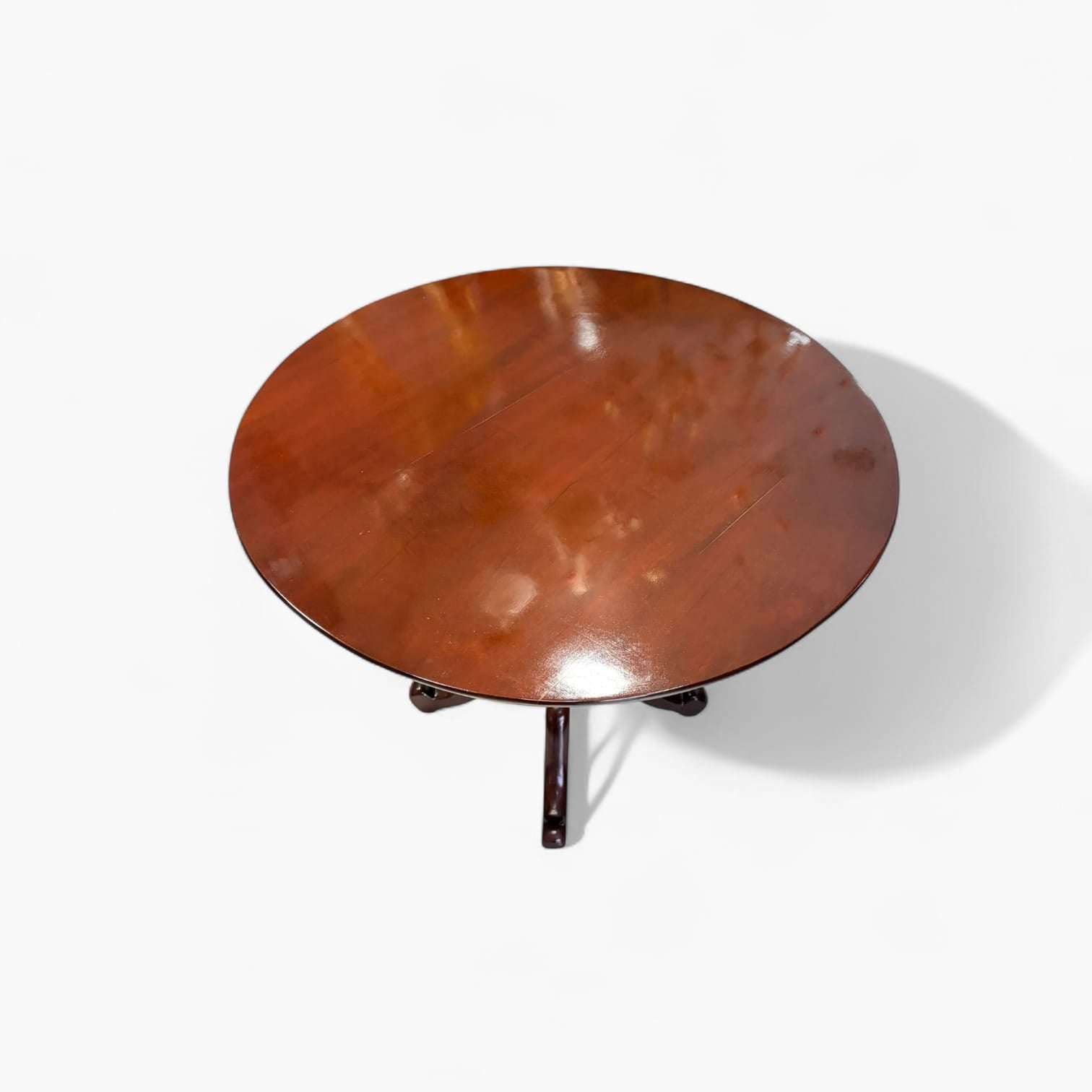 Mesa redonda de caoba clásica | Elegancia y calidad únicas - Cositas Antiguas – La Guadaña, Anticuarios Online en Jerez , vender antigüedades, muebles antiguos