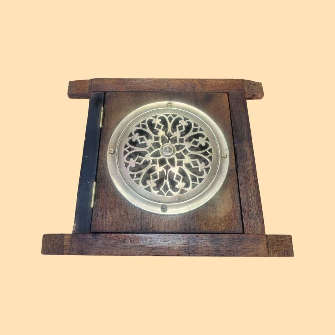 Mirilla antigua de madera y metal dorado original - Cositas Antiguas – La Guadaña, Anticuarios Online en Jerez , vender antigüedades, muebles antiguos