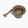 Mortero Costilla Siglo XVII - Bronce Dorado - Cositas Antiguas – La Guadaña, Anticuarios Online en Jerez , vender antigüedades, muebles antiguos