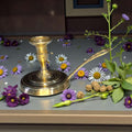 Palmatoria antigua de metal dorado con mango en relieve - Cositas Antiguas – La Guadaña, Anticuarios Online en Jerez , vender antigüedades, muebles antiguos