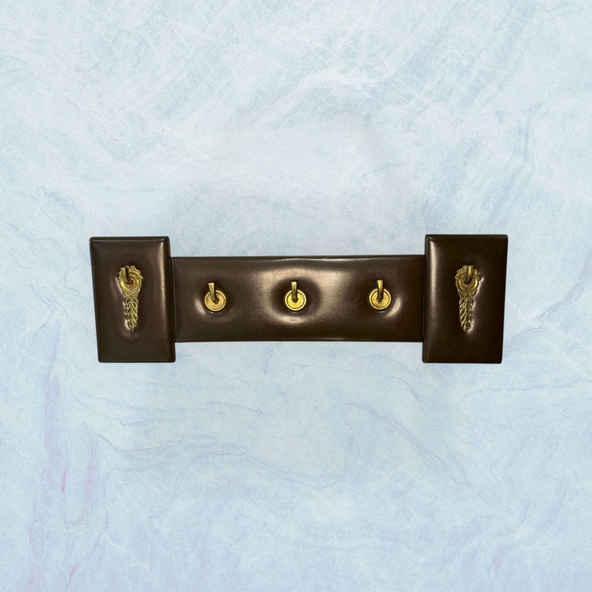 Perchero Elegante de Metal y Cuero Exclusivo y Único - Cositas Antiguas – La Guadaña, Anticuarios Online en Jerez , vender antigüedades, muebles antiguos